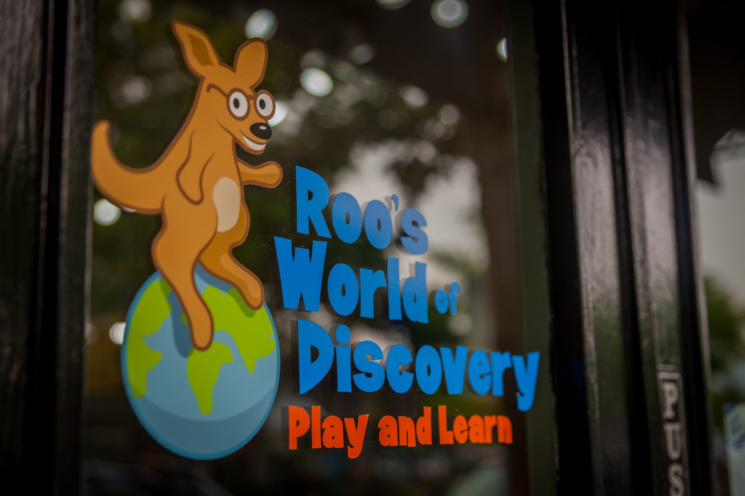 ROOS WORLD OF DISCOVERY